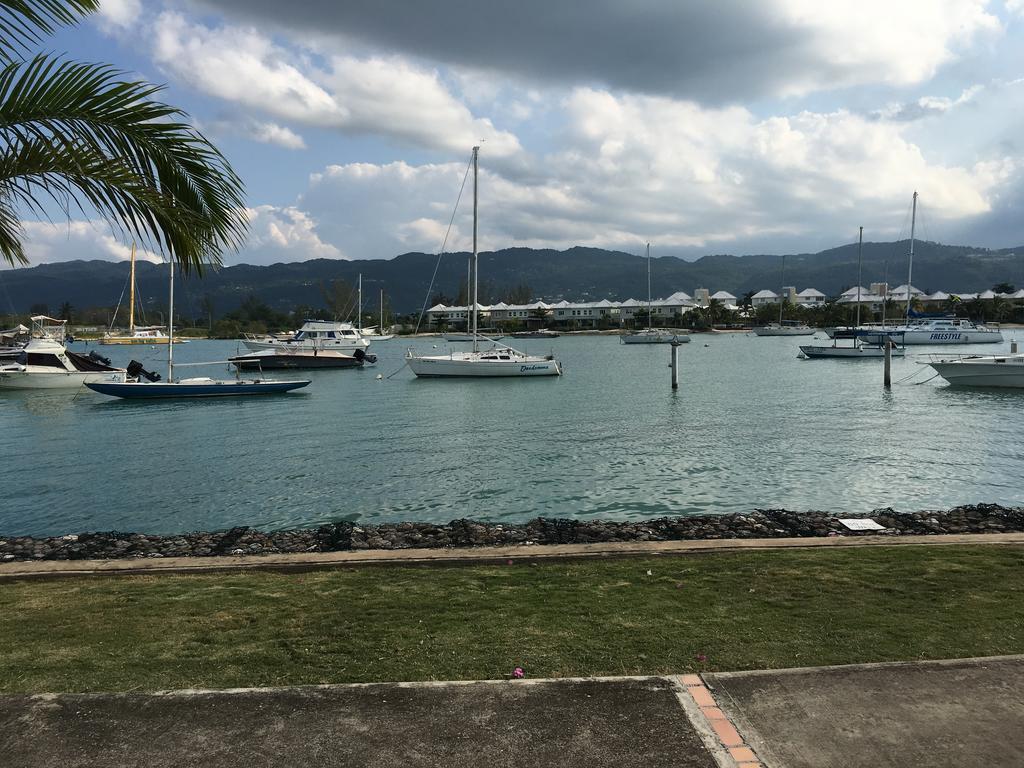 Anna'S Joye Seawind - Freeport, Montego Bayアパートメント エクステリア 写真